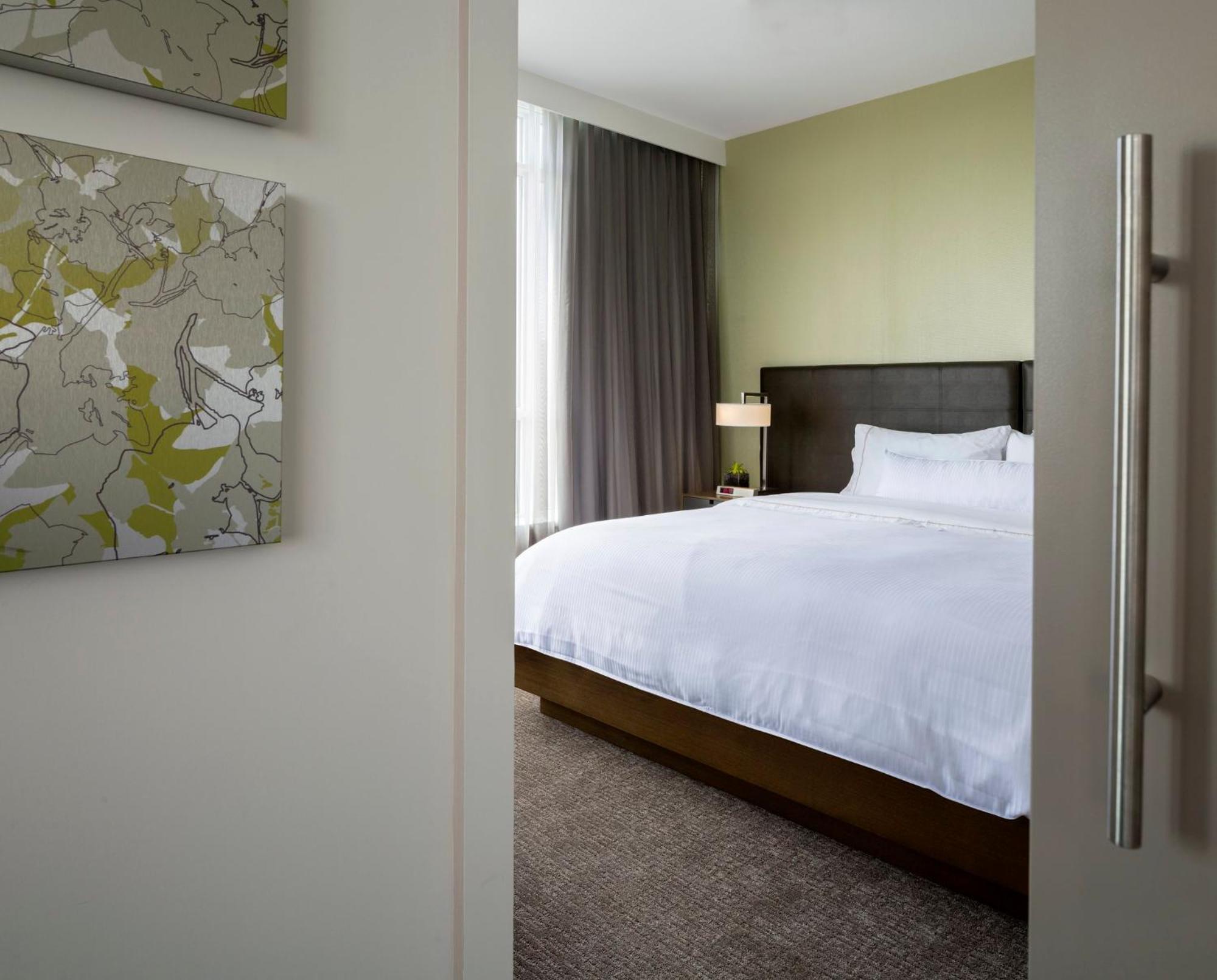Element By Westin Vancouver Metrotown Burnaby Exterior photo