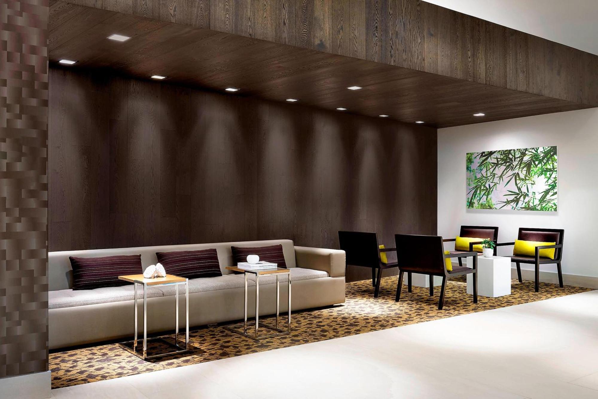 Element By Westin Vancouver Metrotown Burnaby Exterior photo